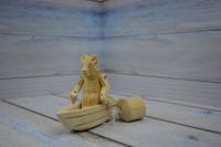 Игрушка "Медведь на лодке"